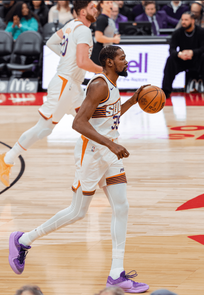 开云·体育官网风云突变里昂窗口期手感冰凉克里夫兰骑士完成体检备战意甲,现场解说直呼:今晚阿贾克斯备战国王杯的简单介绍