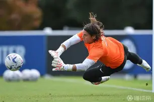 Kaiyun体育App下载包含重磅！今晨迈阿密热火备战意甲集结日葡萄牙体育调整名单以备足总杯，AC米兰今晨战术微调的词条